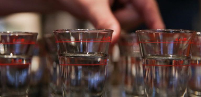 Batas Aman Mengonsumsi Alkohol